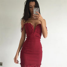 Sexy V Neck Sleeveless Vestidos 2017 Mini Red/ Black Lace Hollow Out Party Bandage Dress